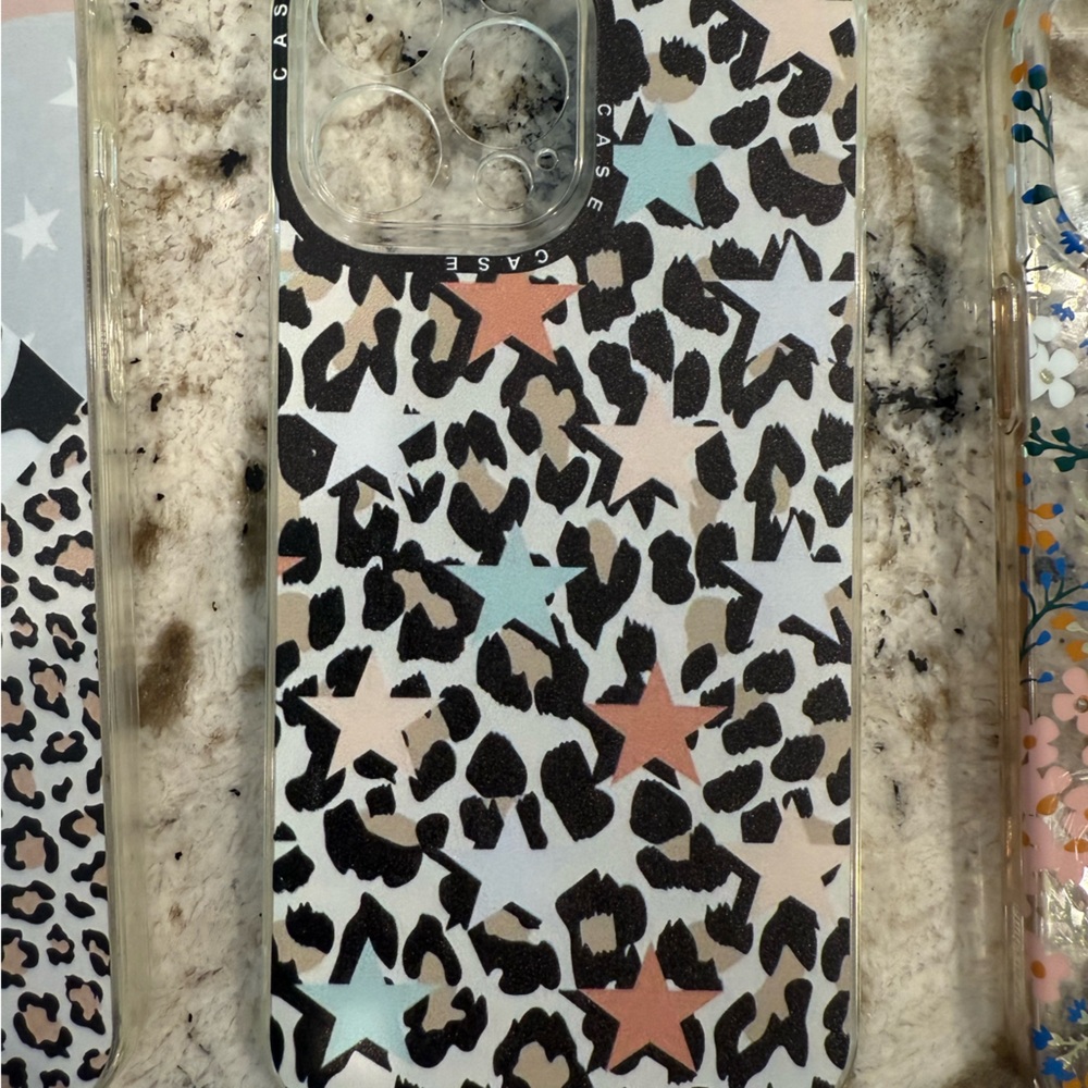 IPhone 13 Pro Max Case Set - Picture 3 of 4